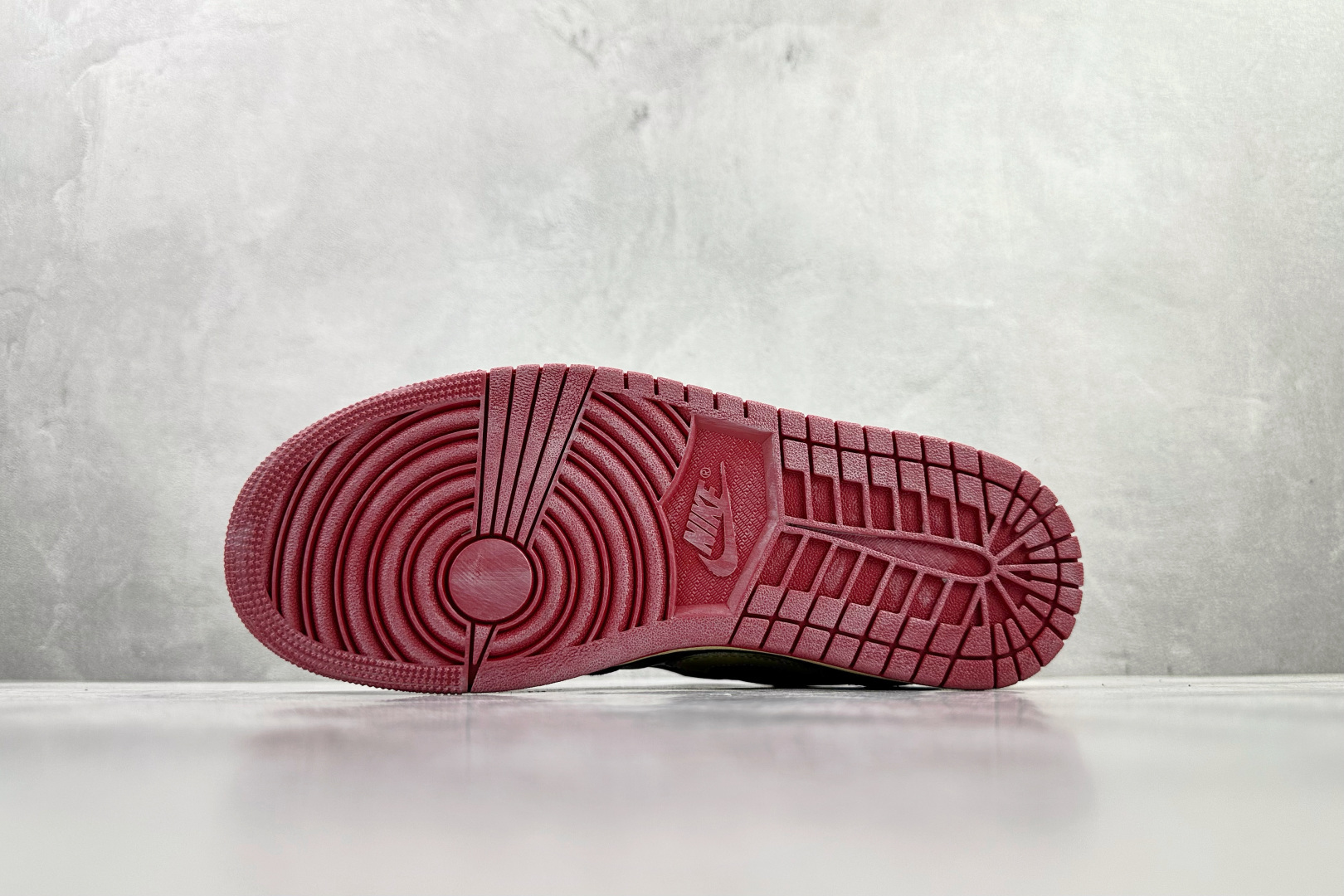 260 Nigel Sylvester x Jordan Air Jordan 1 Retro Low Nitro ”Better With Time” 白黑红 IB8958-001