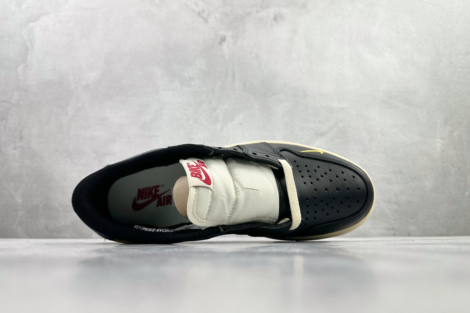 260 Nigel Sylvester x Jordan Air Jordan 1 Retro Low Nitro ”Better With Time” 白黑红 IB8958-001