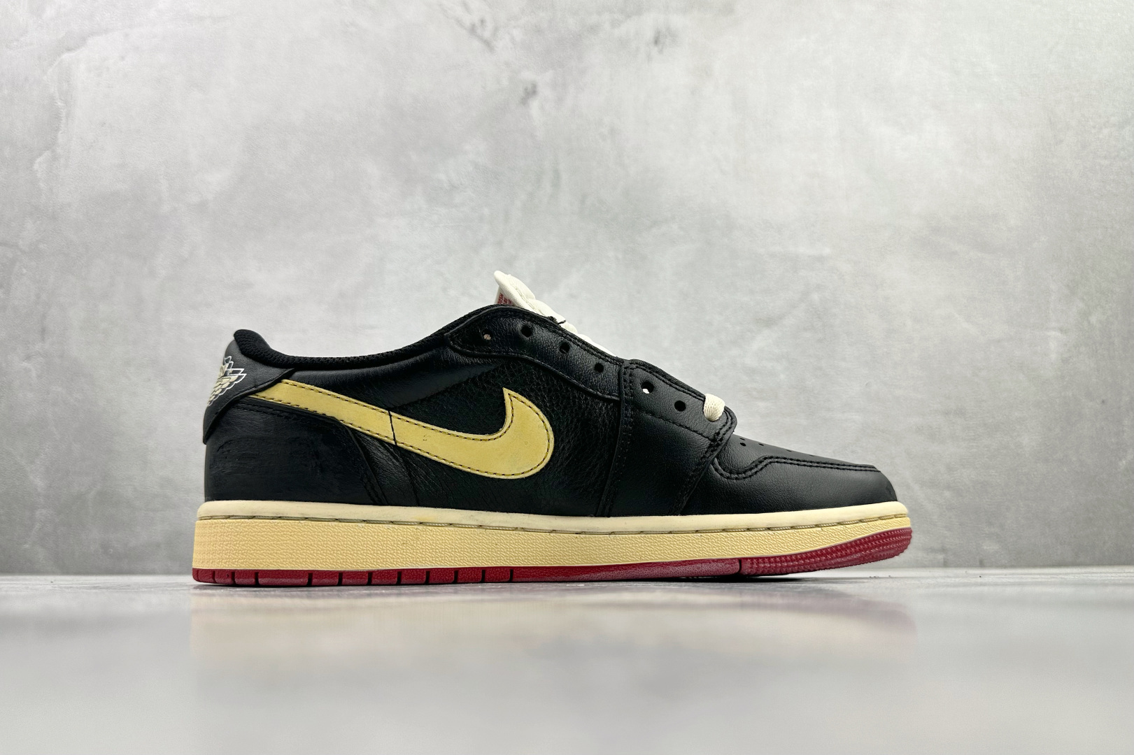 260 Nigel Sylvester x Jordan Air Jordan 1 Retro Low Nitro ”Better With Time” 白黑红 IB8958-001