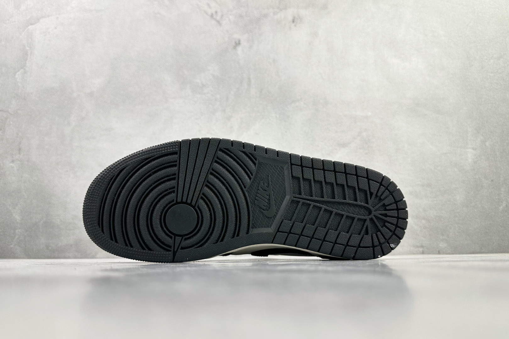 Jordan Air Jordan 1 Low ”Mocha”黑白棕 CZ0790-102