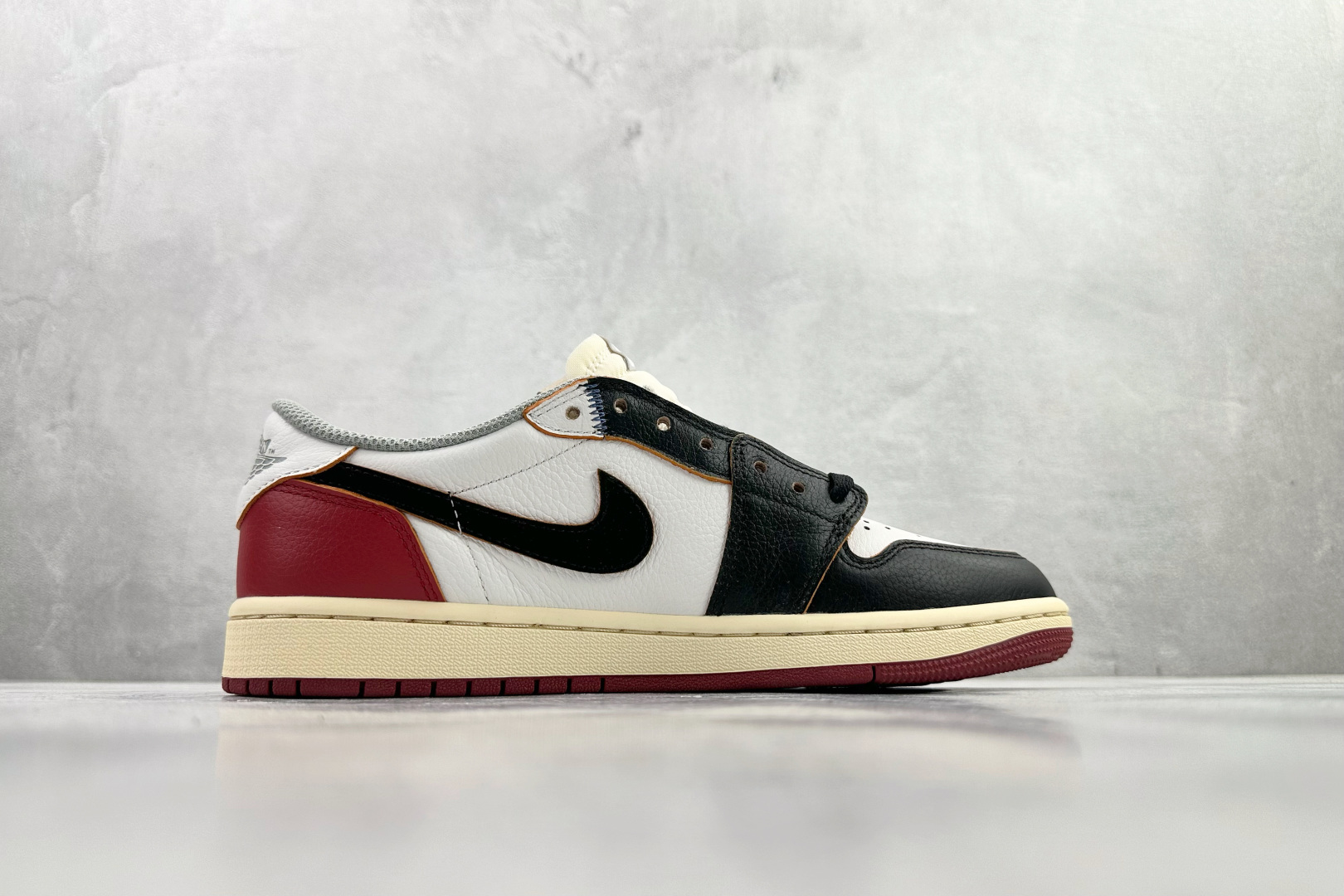 260 Union x Jordan Air Jordan 1 联名款 黑白红 HO6006-100-Chinese UA Cheap High Quatity Brand Clothes Bags handbags Sneakers wholesale wholesaler seller from China Factory suppliers Fashion Clothing Shoes best Quality Beautiful Price 260 Union x Jordan Air Jordan 1 联名款 黑白红 HO6006-100