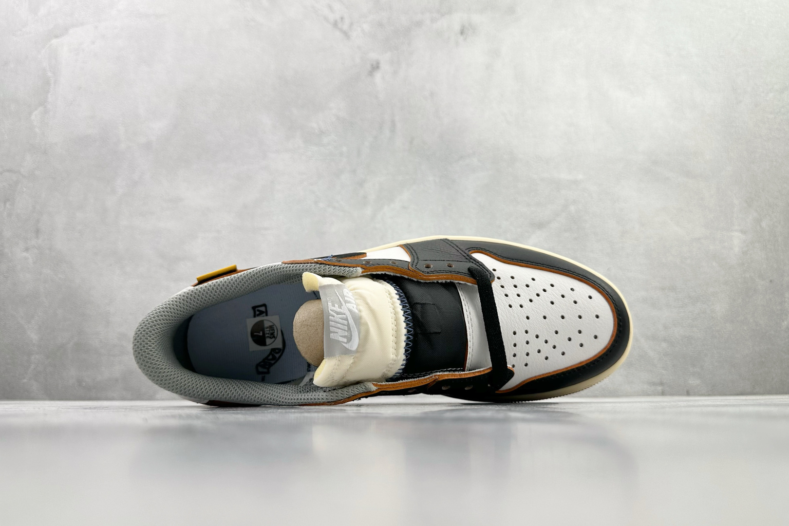 260 Union x Jordan Air Jordan 1 联名款 黑白红 HO6006-100-Chinese UA Cheap High Quatity Brand Clothes Bags handbags Sneakers wholesale wholesaler seller from China Factory suppliers Fashion Clothing Shoes best Quality Beautiful Price 260 Union x Jordan Air Jordan 1 联名款 黑白红 HO6006-100