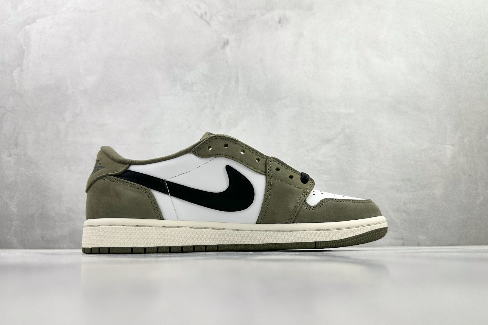 260 Jordan Air Jordan 1 Retro Low 绿色 HQ6998-200-Chinese UA Cheap High Quatity Brand Clothes Bags handbags Sneakers wholesale wholesaler seller from China Factory suppliers Fashion Clothing Shoes best Quality Beautiful Price 260 Jordan Air Jordan 1 Retro Low 绿色 HQ6998-200