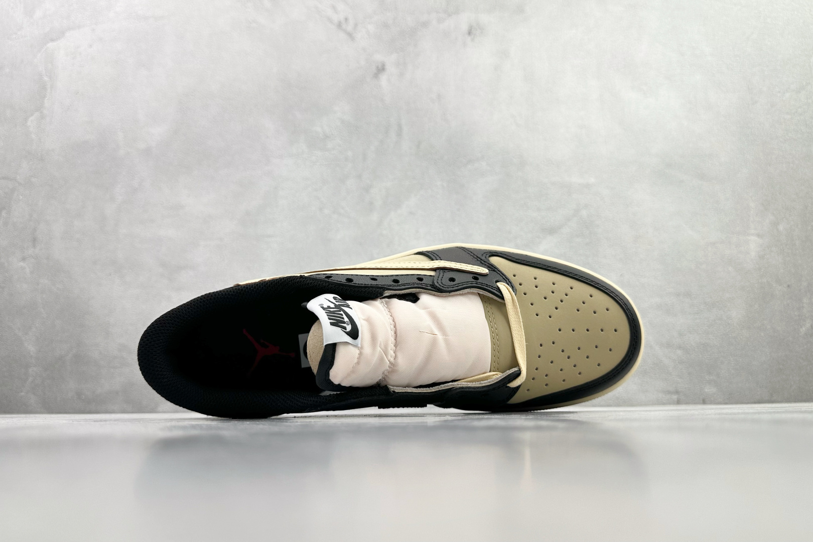 Travis Scott x Jordan Air Jordan 1 Low 米黑 DM7866-201