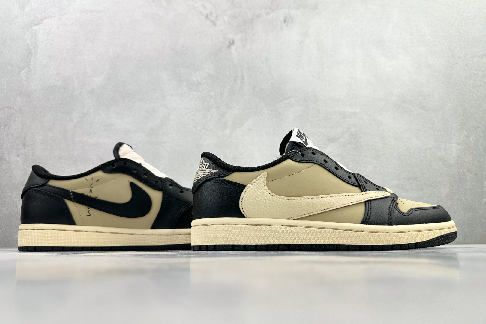 Travis Scott x Jordan Air Jordan 1 Low 米黑 DM7866-201