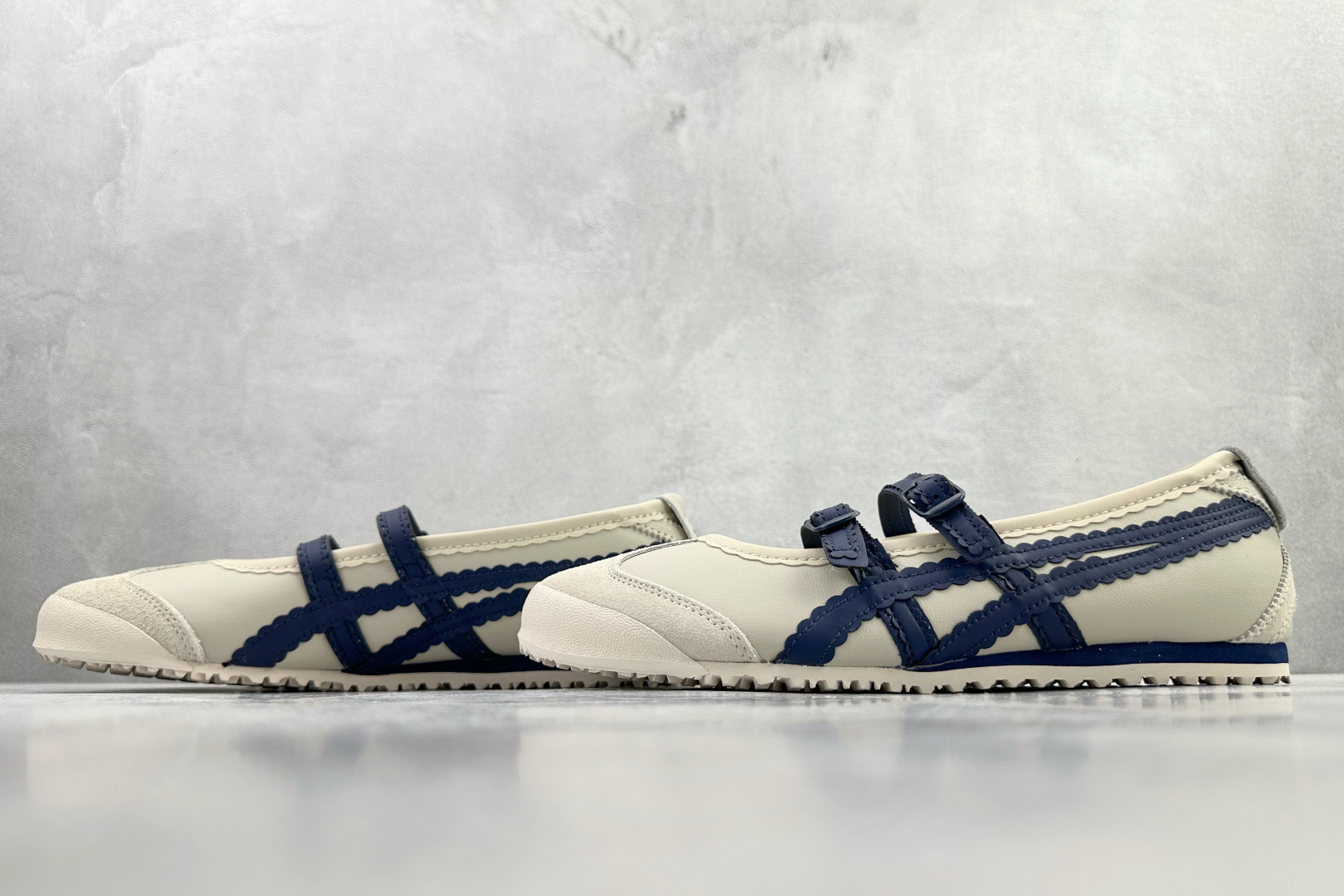 渠道特供 Onitsuka Tiger鬼塚虎 MEXICO 66 TGRS 米色 1182A678-200-Chinese wholesaler seller Clothes Bags handbags wholesale Shoes High Quatity wholesaler seller Cheap Sneakers from China Factory Chinese suppliers china wholesale clothing wholesaler seller 渠道特供 Onitsuka Tiger鬼塚虎 MEXICO 66 TGRS 米色 1182A678-200