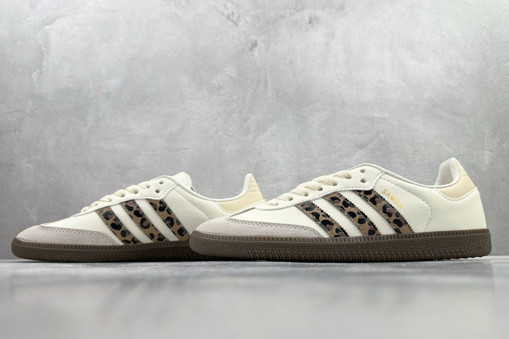 出口订单 adidas originals SAMBA 米色 JQ5874