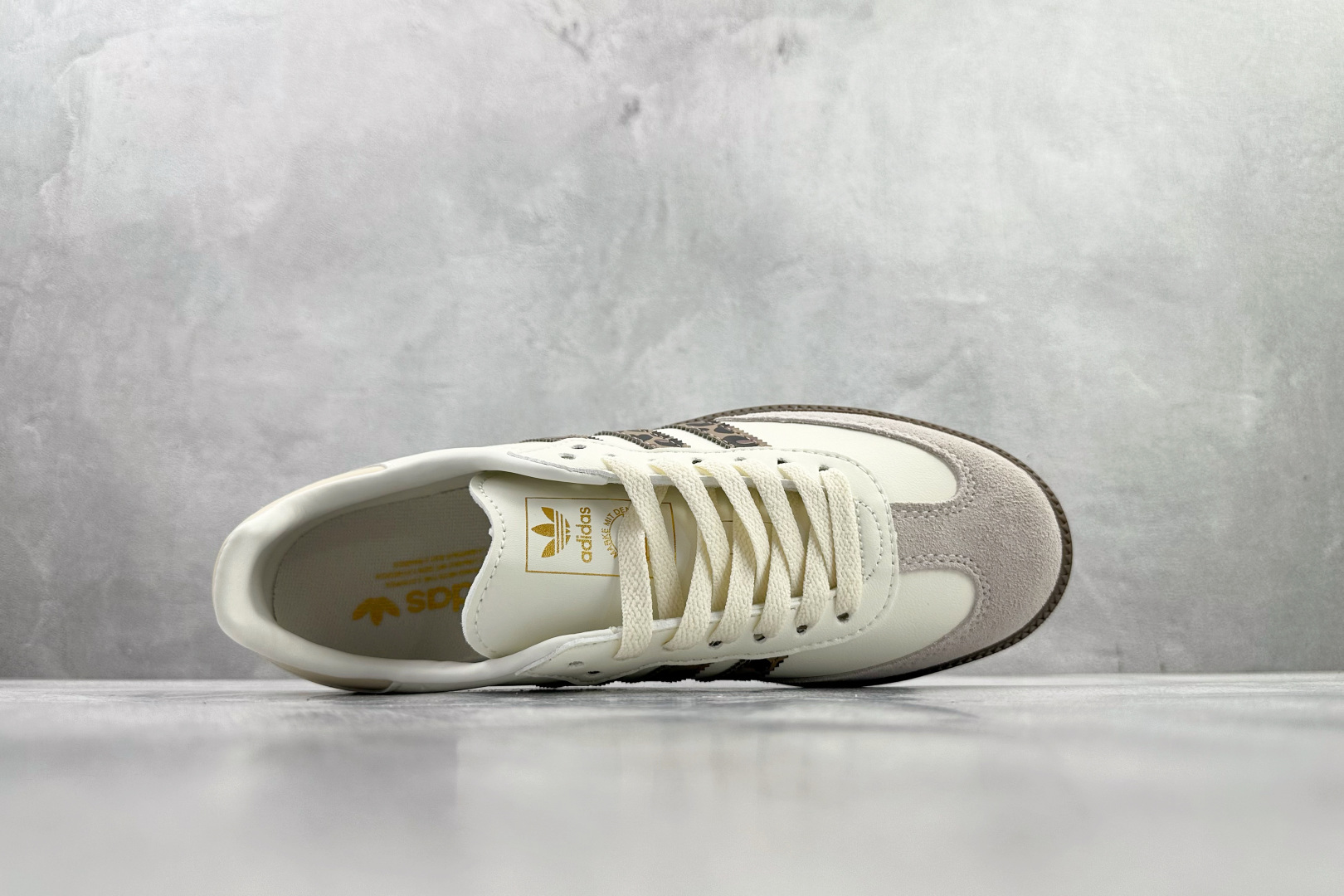 出口订单 adidas originals SAMBA 米色 JQ5874