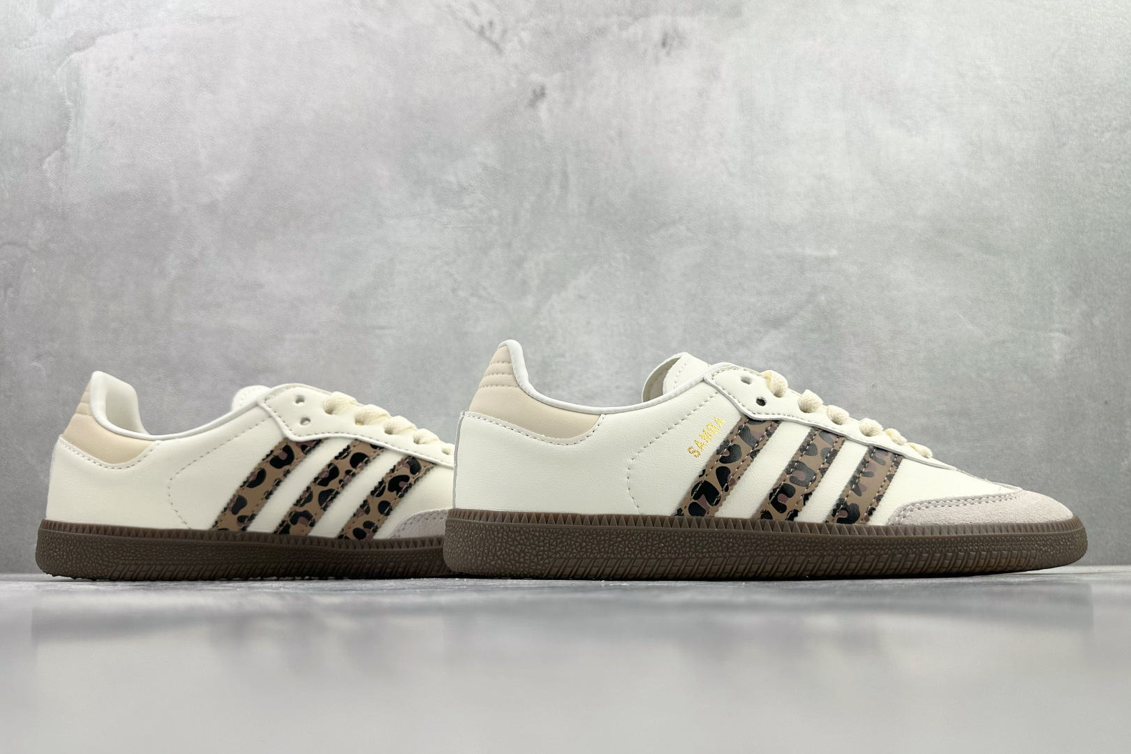 出口订单 adidas originals SAMBA 米色 JQ5874