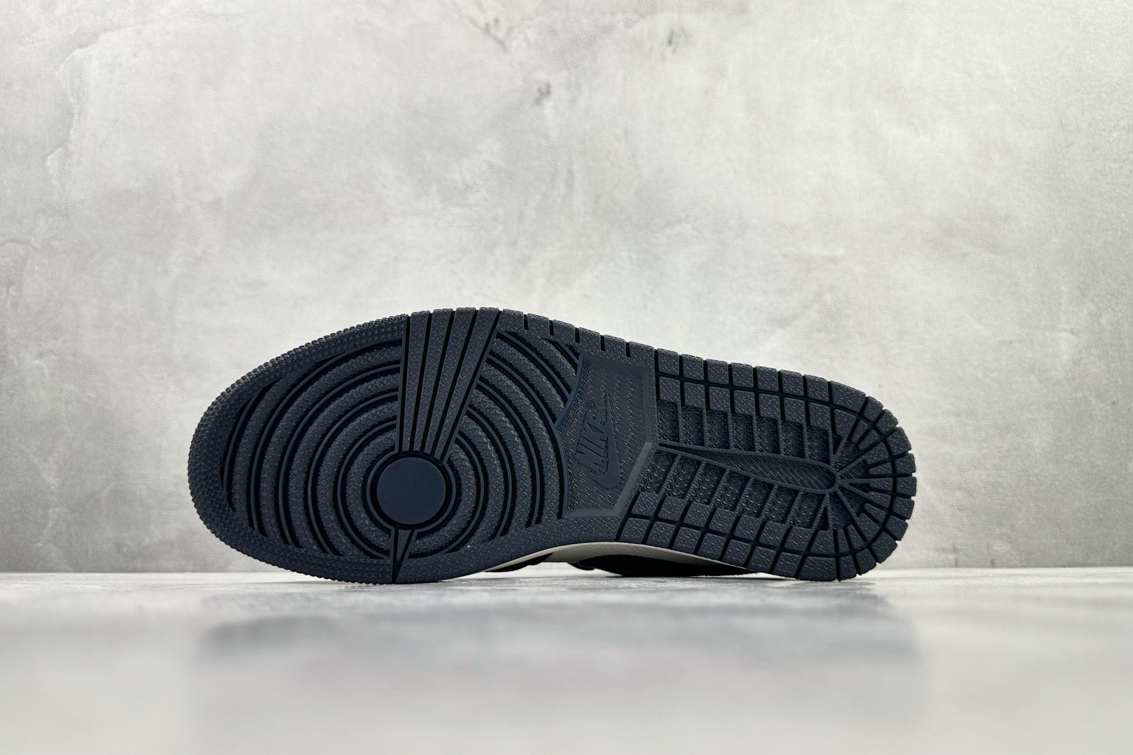 Jordan Air Jordan 1 Low 海军蓝 IO7448-400-Top High Quatity Cheap Sneakers Fashion Clothing Clothes Bags handbags Shoes of all Brand wholesale With The best Quality And Beautiful Price from China Factory Chinese suppliers wholesaler seller Jordan Air Jordan 1 Low 海军蓝 IO7448-400