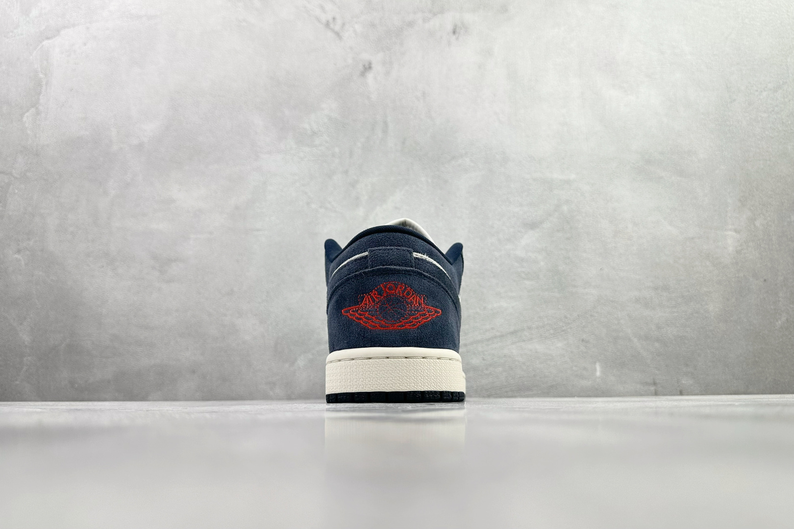 Jordan Air Jordan 1 Low 海军蓝 IO7448-400-Top High Quatity Cheap Sneakers Fashion Clothing Clothes Bags handbags Shoes of all Brand wholesale With The best Quality And Beautiful Price from China Factory Chinese suppliers wholesaler seller Jordan Air Jordan 1 Low 海军蓝 IO7448-400