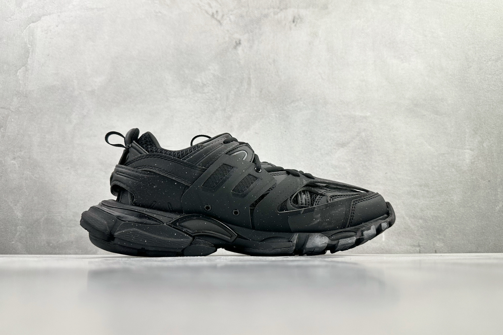 420 Balenciaga巴黎世家 Track Signature 黑色 542023WTRHW-Chinese UA Cheap High Quatity Brand Clothes Bags handbags Sneakers wholesale wholesaler seller from China Factory suppliers Fashion Clothing Shoes best Quality Beautiful Price 420 Balenciaga巴黎世家 Track Signature 黑色 542023WTRHW