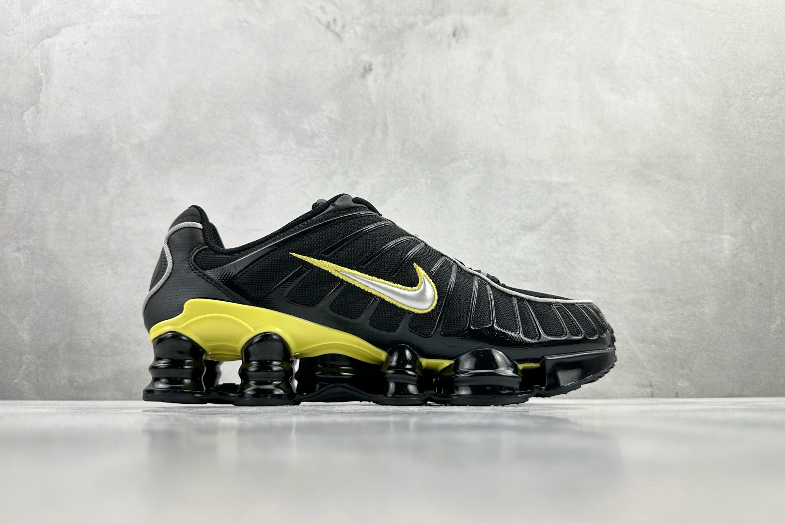 360 原版开发 Nike Shox TL系列 黑黄 CN0151-002-Chinese UA Cheap High Quatity Brand Clothes Bags handbags Sneakers wholesale wholesaler seller from China Factory suppliers Fashion Clothing Shoes best Quality Beautiful Price 360 原版开发 Nike Shox TL系列 黑黄 CN0151-002