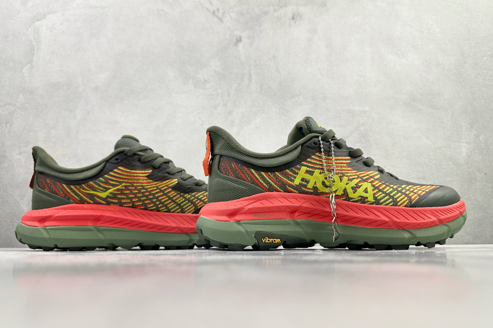 200 平台专供 HOKA ONE ONE Mafate Speed 4 军绿 1129930-TFST-Chinese UA Cheap High Quatity Brand Clothes Bags handbags Sneakers wholesale wholesaler seller from China Factory suppliers Fashion Clothing Shoes best Quality Beautiful Price 200 平台专供 HOKA ONE ONE Mafate Speed 4 军绿 1129930-TFST