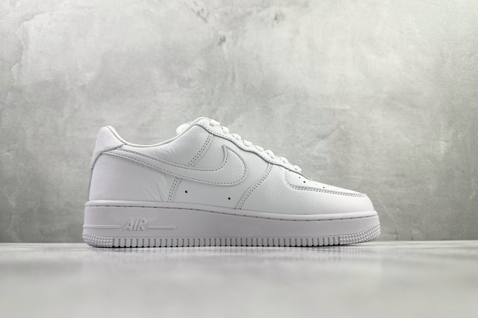 290 原厂皮 NOCTA x Nike Air Force 1 certified lover boy 经典 Drake联名 纯白 CZ8065-100-Chinese UA Cheap High Quatity Brand Clothes Bags handbags Sneakers wholesale wholesaler seller from China Factory suppliers Fashion Clothing Shoes best Quality Beautiful Price 290 原厂皮 NOCTA x Nike Air Force 1 certified lover boy 经典 Drake联名 纯白 CZ8065-100