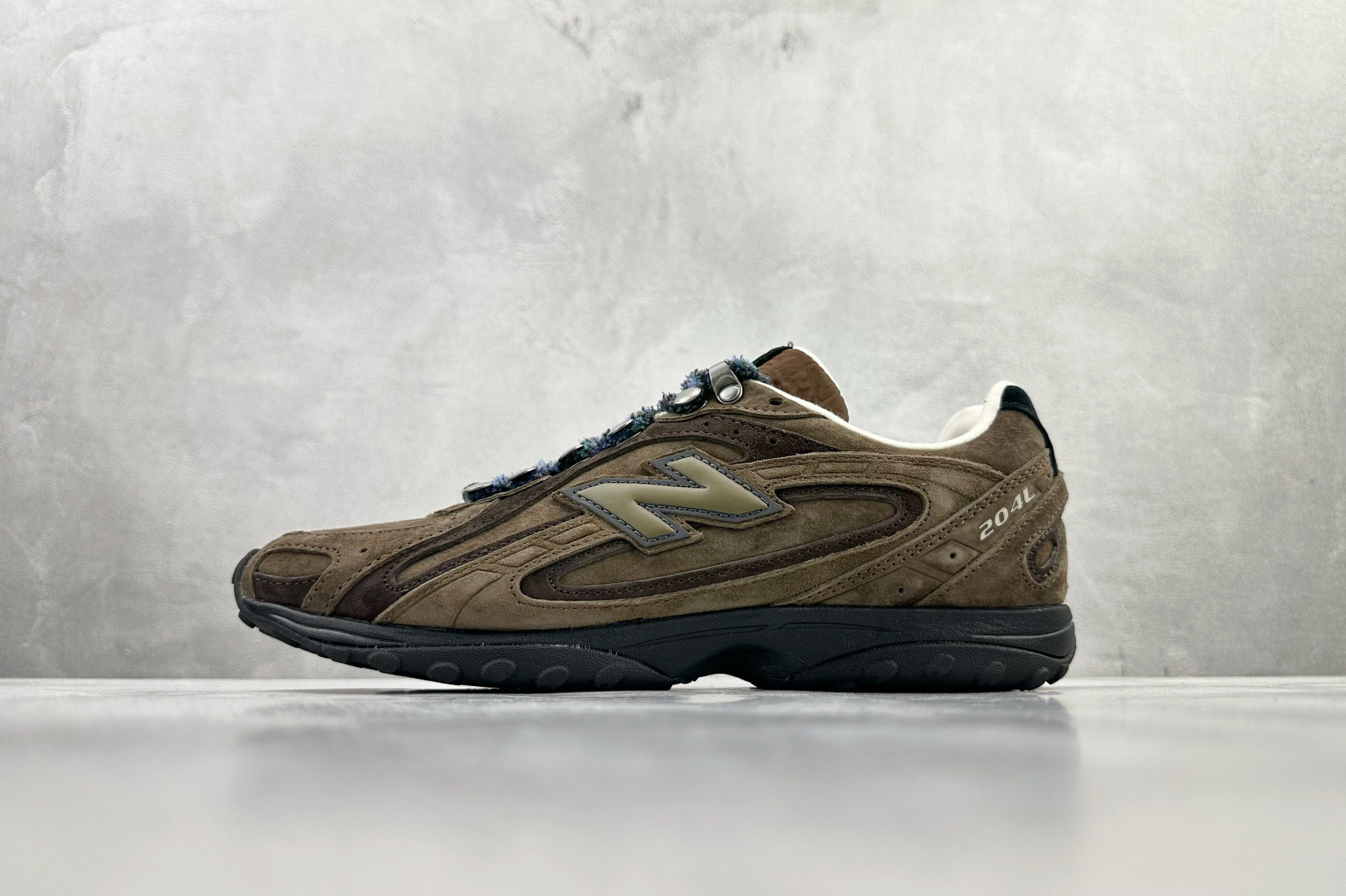 270 BASKETCASE x New Balance 204L 棕色 U204LBC1-Chinese UA Cheap High Quatity Brand Clothes Bags handbags Sneakers wholesale wholesaler seller from China Factory suppliers Fashion Clothing Shoes best Quality Beautiful Price 270 BASKETCASE x New Balance 204L 棕色 U204LBC1