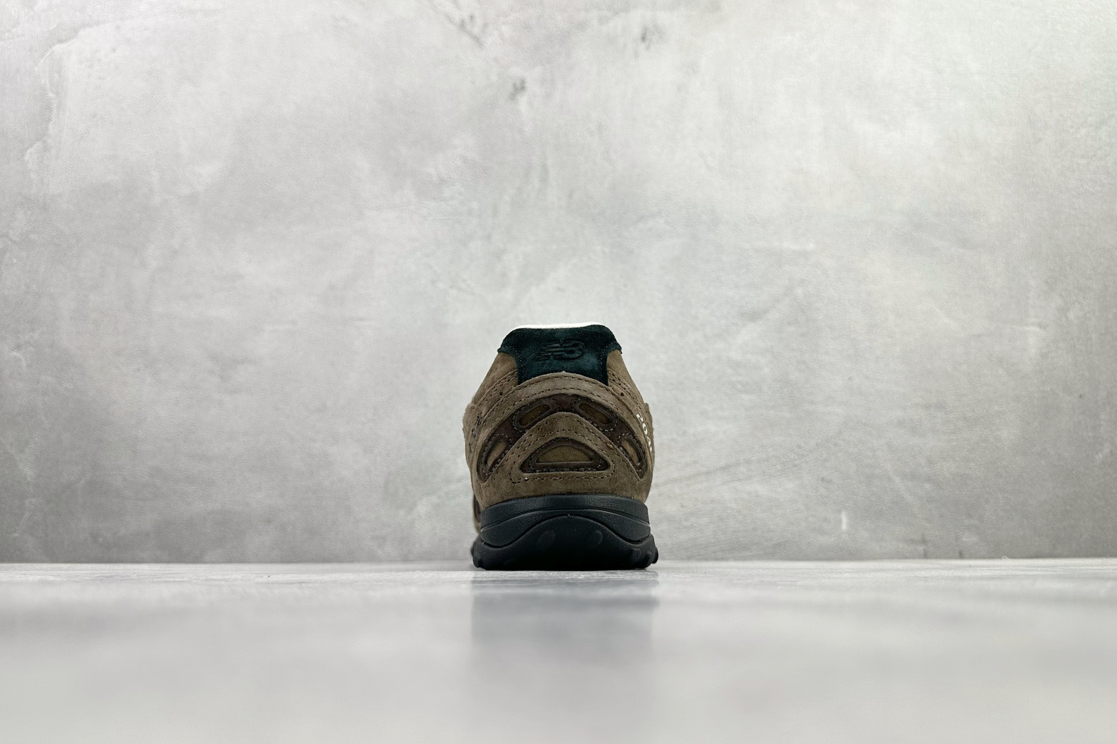 270 BASKETCASE x New Balance 204L 棕色 U204LBC1-Chinese UA Cheap High Quatity Brand Clothes Bags handbags Sneakers wholesale wholesaler seller from China Factory suppliers Fashion Clothing Shoes best Quality Beautiful Price 270 BASKETCASE x New Balance 204L 棕色 U204LBC1