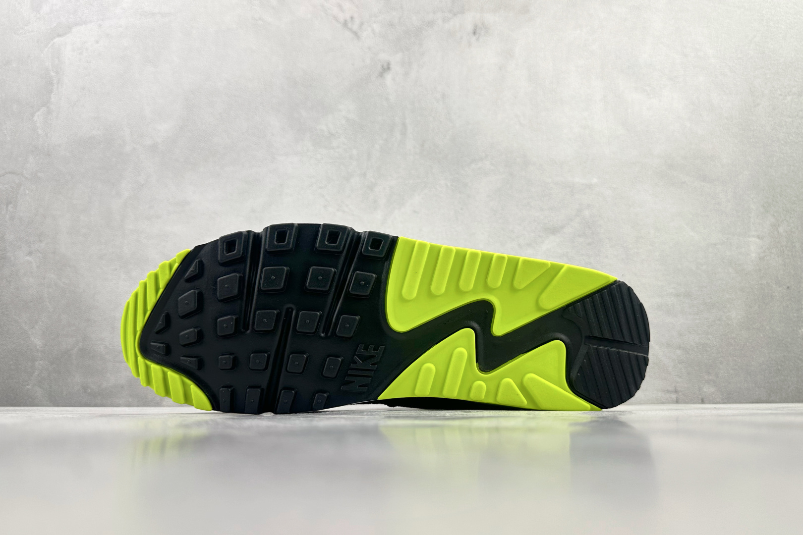原版开发 Nike Air Max 90 灰绿 CD6864-101-Top High Quatity Cheap Sneakers Fashion Clothing Clothes Bags handbags Shoes of all Brand wholesale With The best Quality And Beautiful Price from China Factory Chinese suppliers wholesaler seller 原版开发 Nike Air Max 90 灰绿 CD6864-101