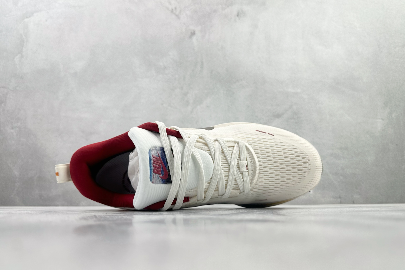 东南亚订单 Nike Vomero 18 马年限定 CNY新年款 白色 IQ1131-120-Top High Quatity Cheap Sneakers Fashion Clothing Clothes Bags handbags Shoes of all Brand wholesale With The best Quality And Beautiful Price from China Factory Chinese suppliers wholesaler seller 东南亚订单 Nike Vomero 18 马年限定 CNY新年款 白色 IQ1131-120
