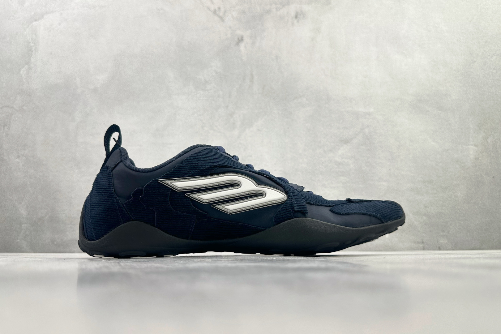 最新外贸批次 Balenciaga巴黎世家 Monday Ultra 蓝色 853505WMNDI