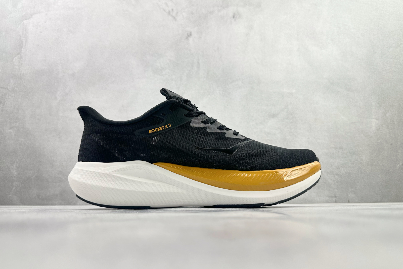230 平台专供 HOKA ONE ONE Rocket X 3 黑色 1168724-BKG