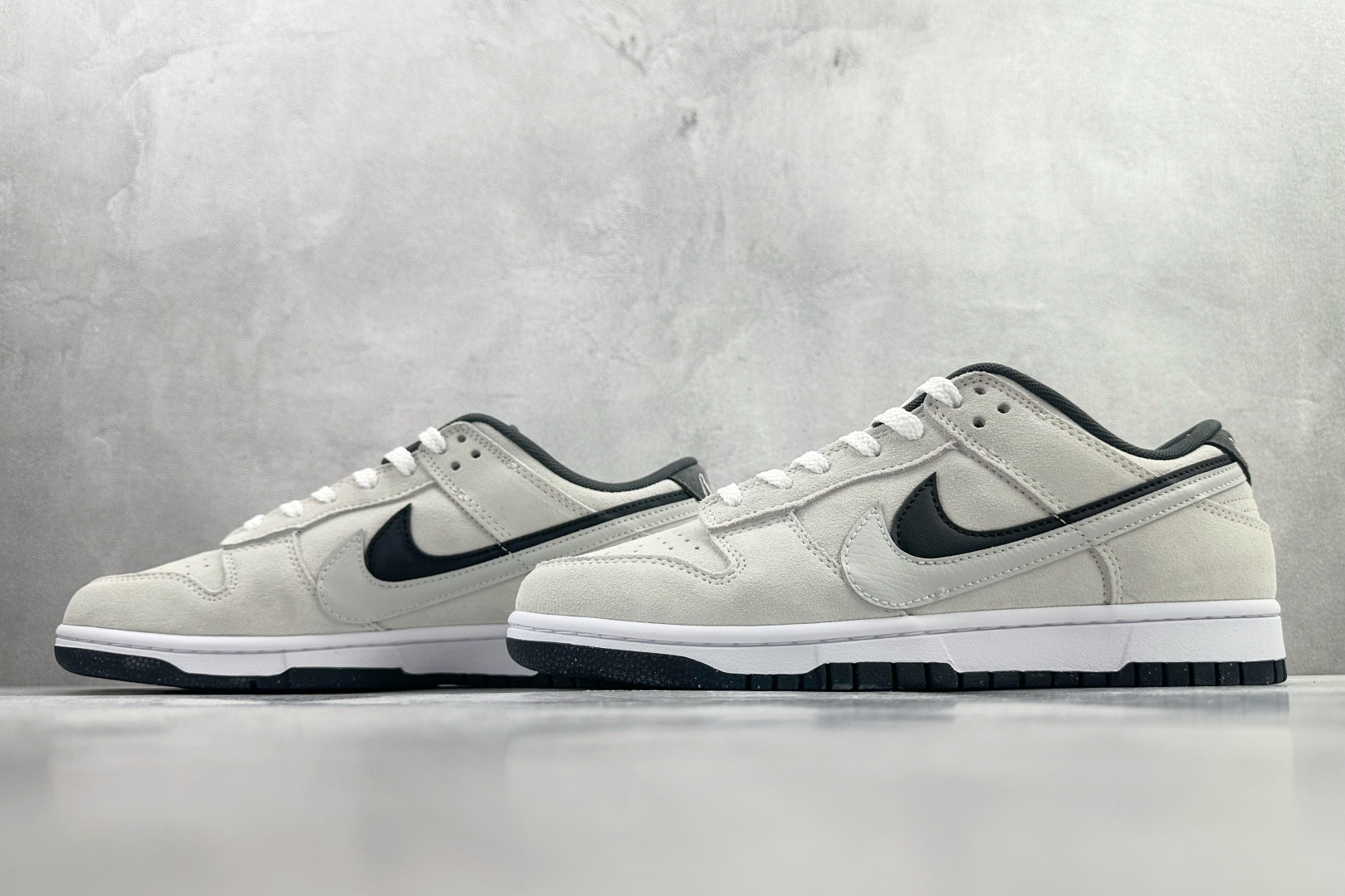 Nike Dunk Low Double Swoosh 白色 HV1800-101-Top High Quatity Cheap Sneakers Fashion Clothing Clothes Bags handbags Shoes of all Brand wholesale With The best Quality And Beautiful Price from China Factory Chinese suppliers wholesaler seller Nike Dunk Low Double Swoosh 白色 HV1800-101