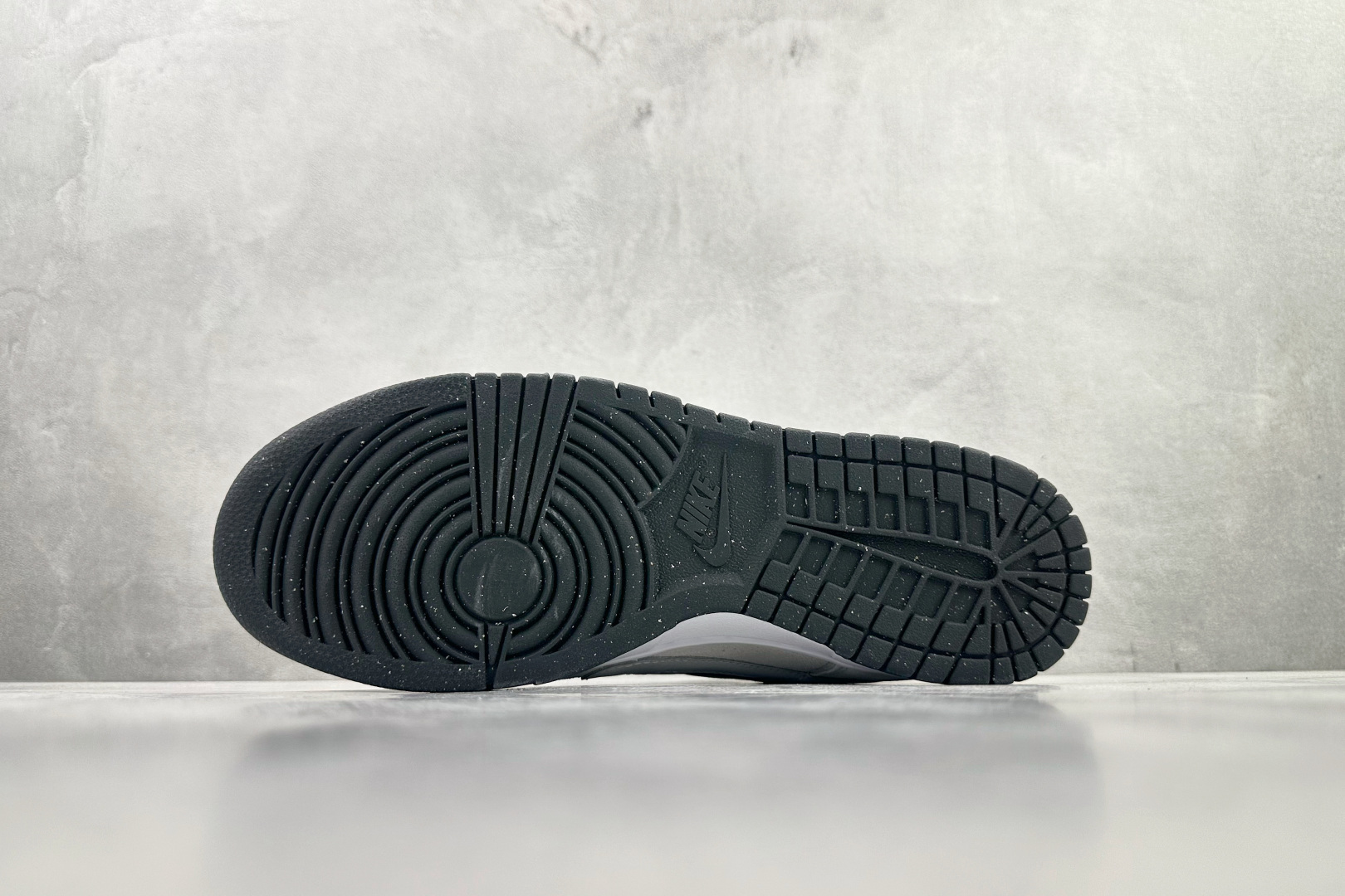 Nike Dunk Low Double Swoosh 白色 HV1800-101-Top High Quatity Cheap Sneakers Fashion Clothing Clothes Bags handbags Shoes of all Brand wholesale With The best Quality And Beautiful Price from China Factory Chinese suppliers wholesaler seller Nike Dunk Low Double Swoosh 白色 HV1800-101