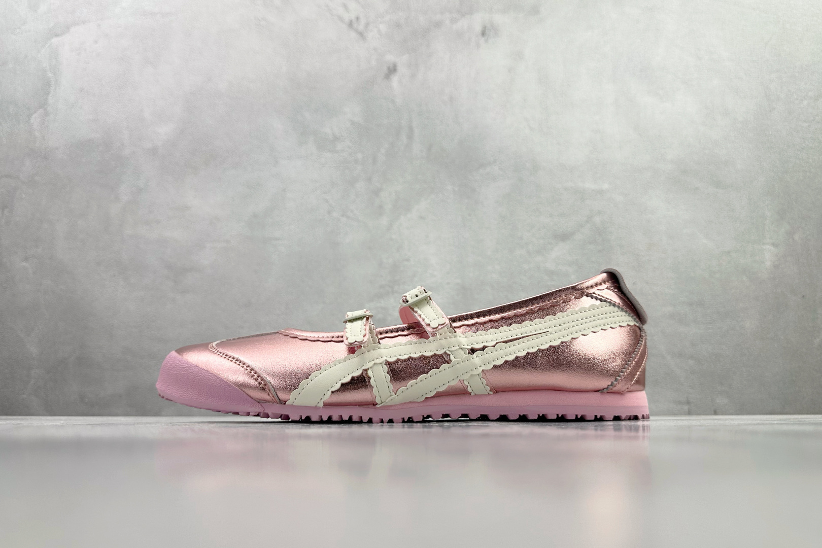 160 渠道特供 Onitsuka Tiger鬼塚虎 MEXICO 66 TGRS 粉色 1182A708-701-Chinese UA Cheap High Quatity Brand Clothes Bags handbags Sneakers wholesale wholesaler seller from China Factory suppliers Fashion Clothing Shoes best Quality Beautiful Price 160 渠道特供 Onitsuka Tiger鬼塚虎 MEXICO 66 TGRS 粉色 1182A708-701
