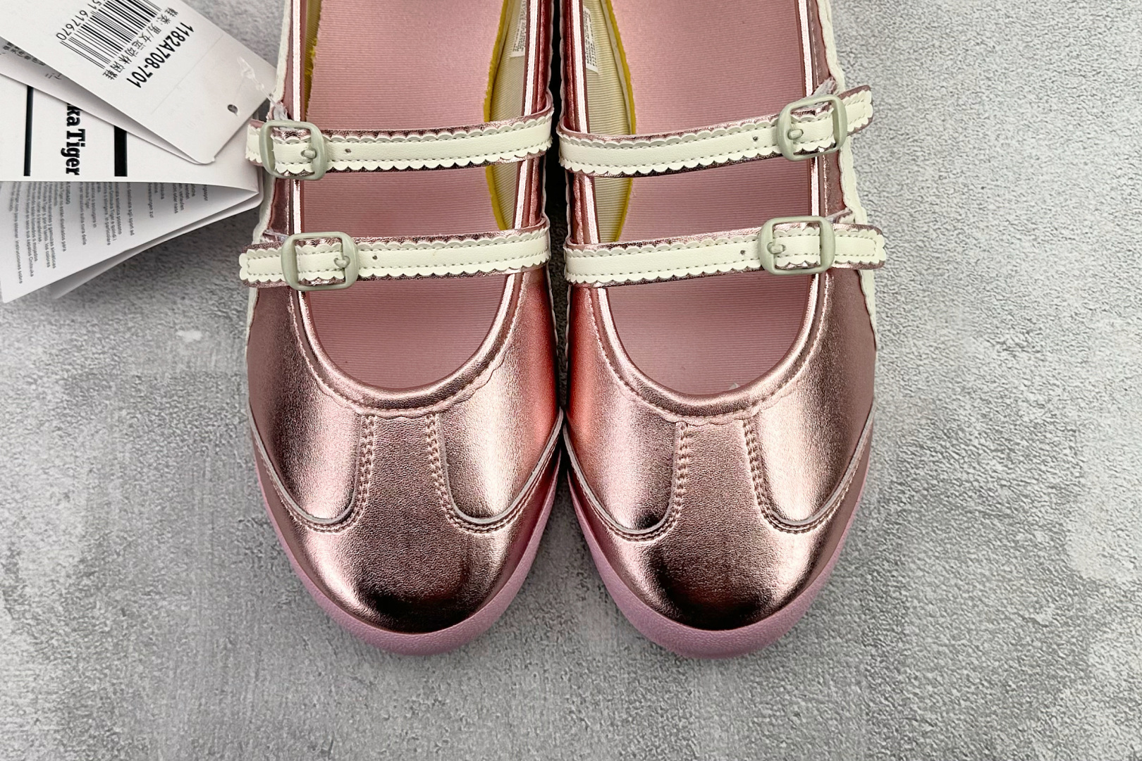 160 渠道特供 Onitsuka Tiger鬼塚虎 MEXICO 66 TGRS 粉色 1182A708-701-Chinese UA Cheap High Quatity Brand Clothes Bags handbags Sneakers wholesale wholesaler seller from China Factory suppliers Fashion Clothing Shoes best Quality Beautiful Price 160 渠道特供 Onitsuka Tiger鬼塚虎 MEXICO 66 TGRS 粉色 1182A708-701