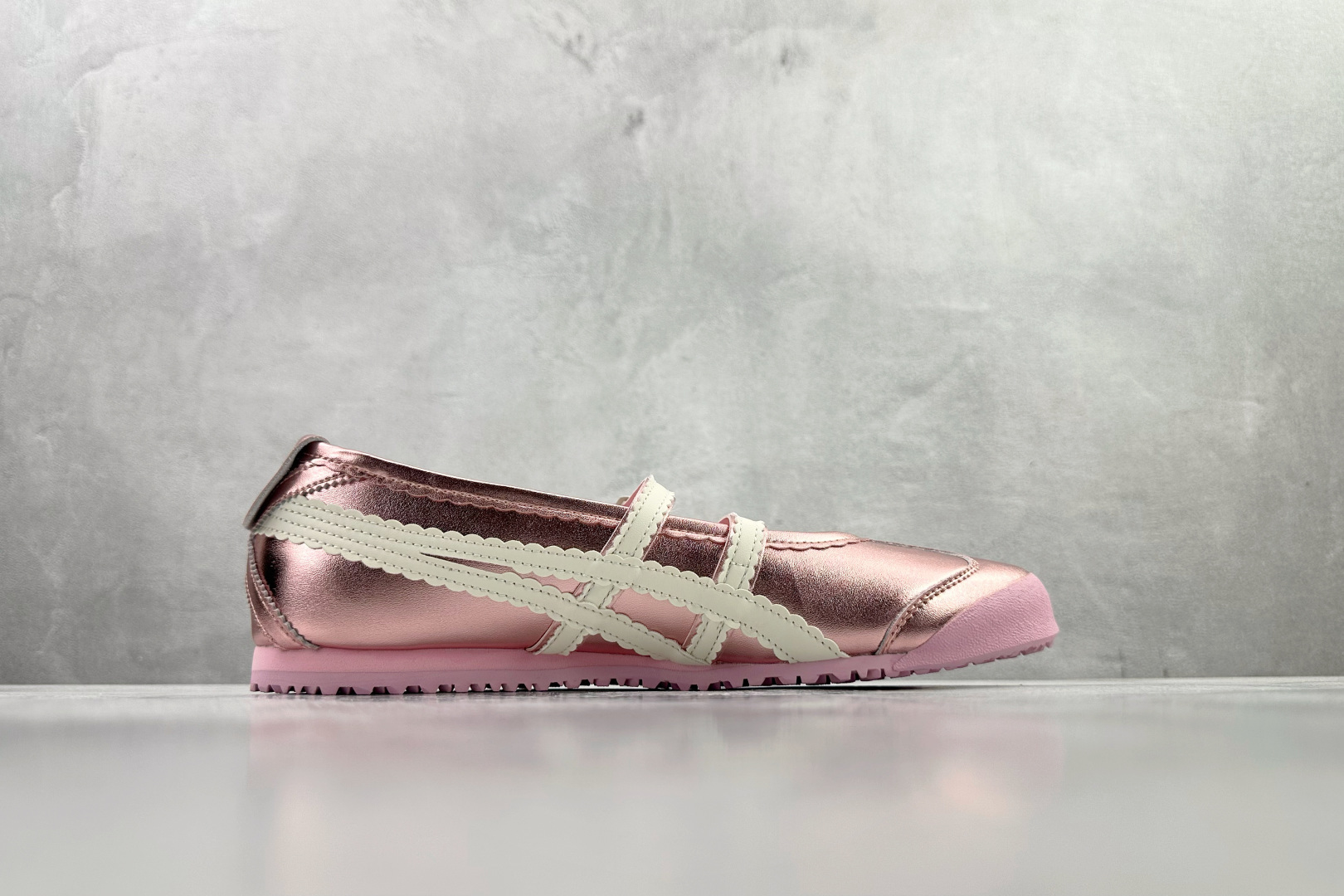 160 渠道特供 Onitsuka Tiger鬼塚虎 MEXICO 66 TGRS 粉色 1182A708-701-Chinese UA Cheap High Quatity Brand Clothes Bags handbags Sneakers wholesale wholesaler seller from China Factory suppliers Fashion Clothing Shoes best Quality Beautiful Price 160 渠道特供 Onitsuka Tiger鬼塚虎 MEXICO 66 TGRS 粉色 1182A708-701