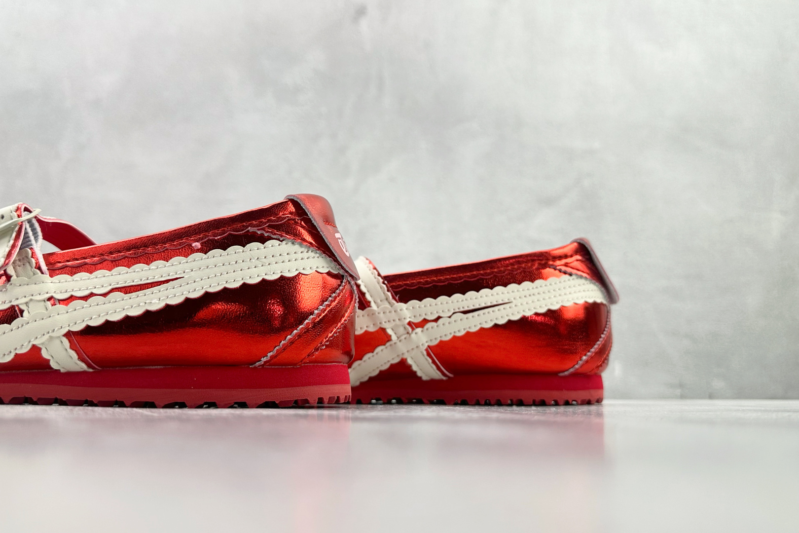 160 渠道特供 Onitsuka Tiger鬼塚虎 MEXICO 66 TGRS 红色 1182A708-700-Chinese UA Cheap High Quatity Brand Clothes Bags handbags Sneakers wholesale wholesaler seller from China Factory suppliers Fashion Clothing Shoes best Quality Beautiful Price 160 渠道特供 Onitsuka Tiger鬼塚虎 MEXICO 66 TGRS 红色 1182A708-700
