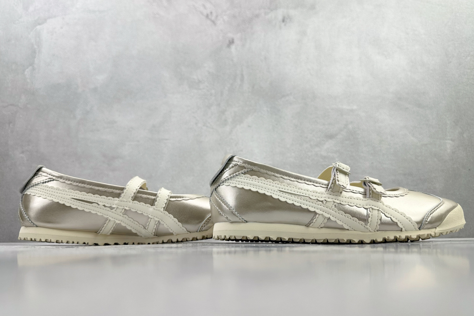 160 渠道特供 Onitsuka Tiger鬼塚虎 MEXICO 66 TGRS 金色 1182A708-250