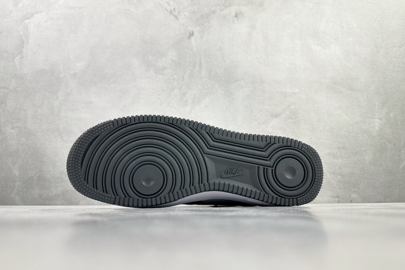 Nike Air Force 1 '07 深灰白 FJ4146-004-Top High Quatity Cheap Sneakers Fashion Clothing Clothes Bags handbags Shoes of all Brand wholesale With The best Quality And Beautiful Price from China Factory Chinese suppliers wholesaler seller Nike Air Force 1 '07 深灰白 FJ4146-004