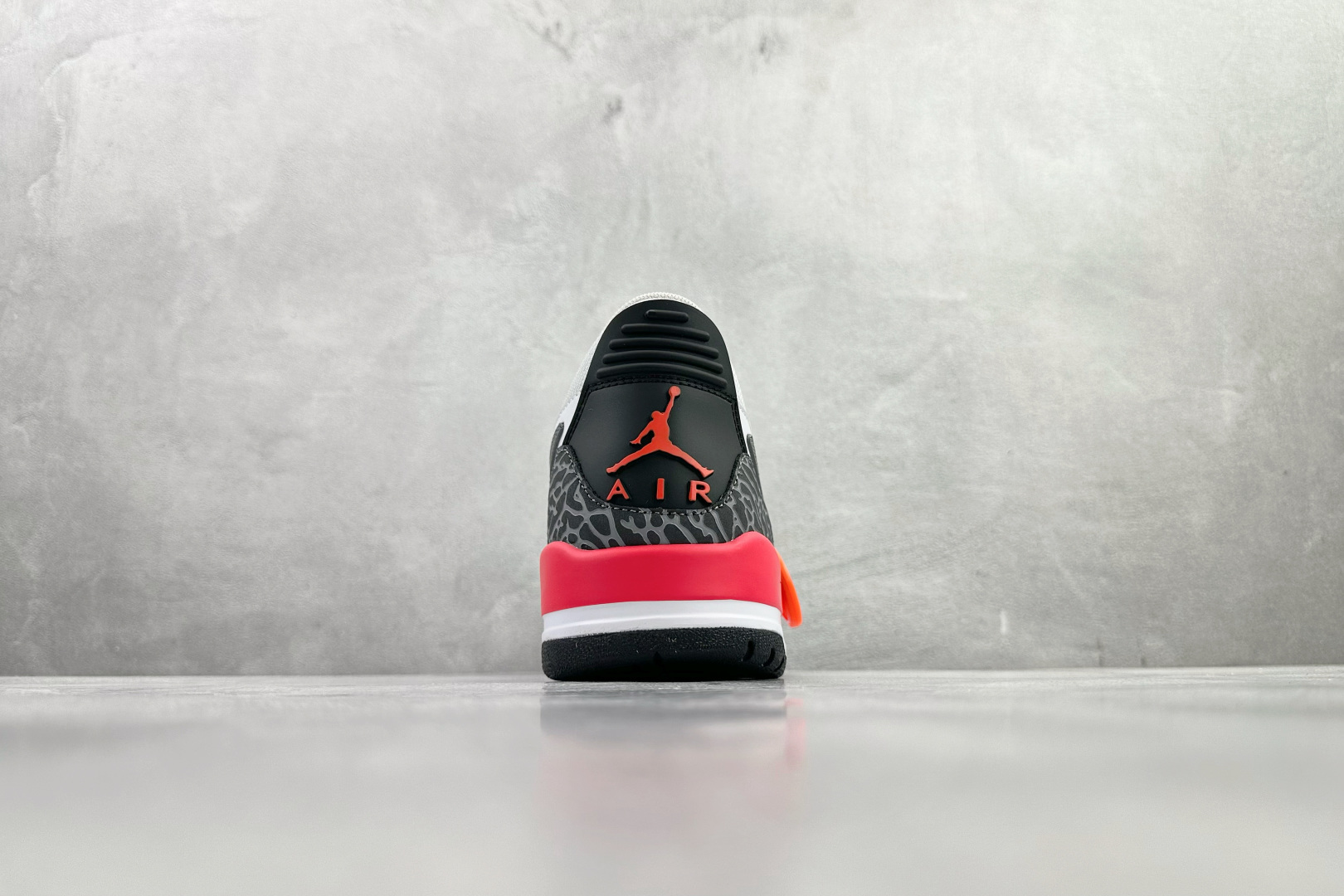 Jordan Air Jordan Legacy 312 白红 CD7069-113-Top High Quatity Cheap Sneakers Fashion Clothing Clothes Bags handbags Shoes of all Brand wholesale With The best Quality And Beautiful Price from China Factory Chinese suppliers wholesaler seller Jordan Air Jordan Legacy 312 白红 CD7069-113