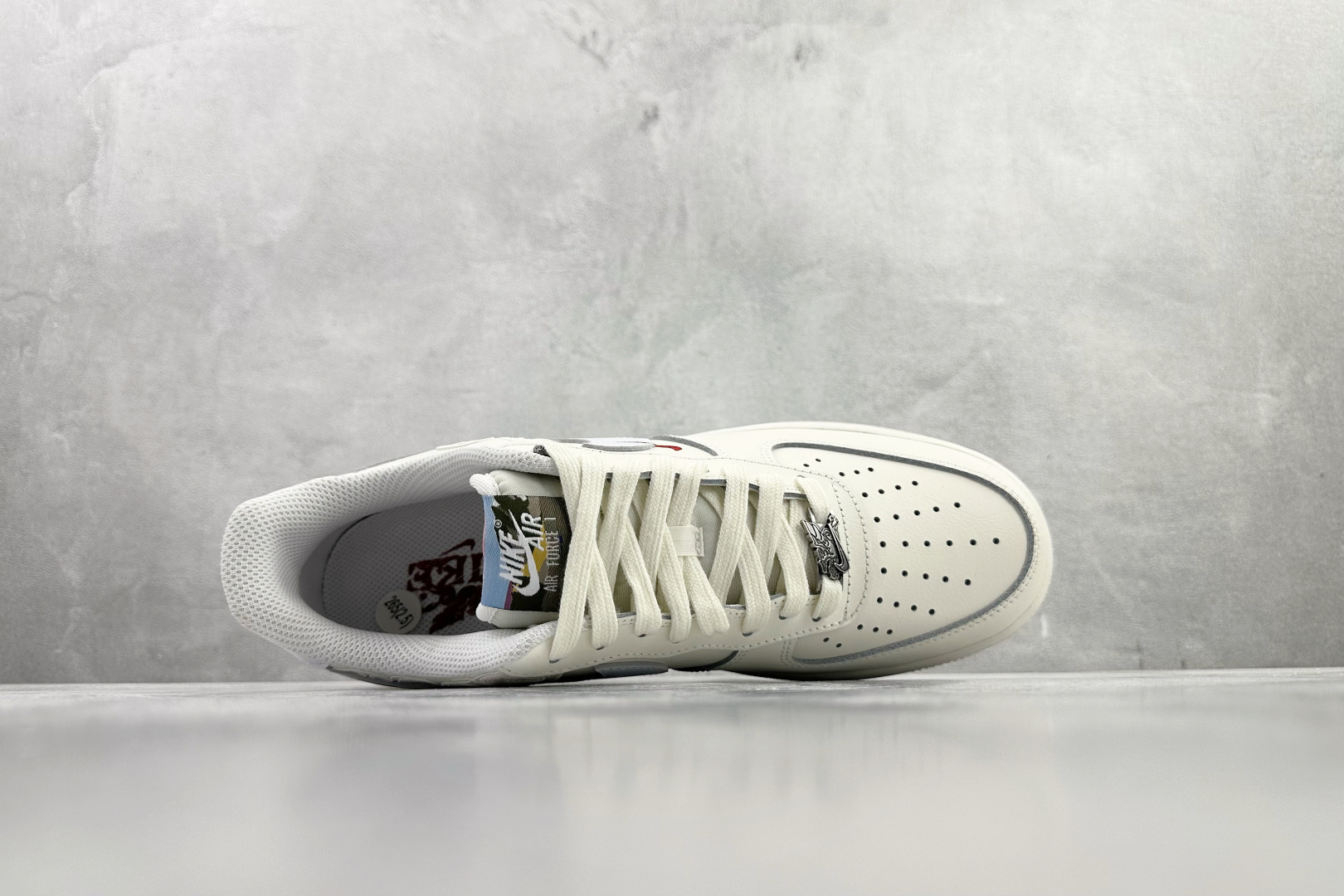 230 Nike Air Force 1 '07 Pegasus Pack 马年限定 CNY新年款 白色 IQ1119-011-Chinese UA Cheap High Quatity Brand Clothes Bags handbags Sneakers wholesale wholesaler seller from China Factory suppliers Fashion Clothing Shoes best Quality Beautiful Price 230 Nike Air Force 1 '07 Pegasus Pack 马年限定 CNY新年款 白色 IQ1119-011
