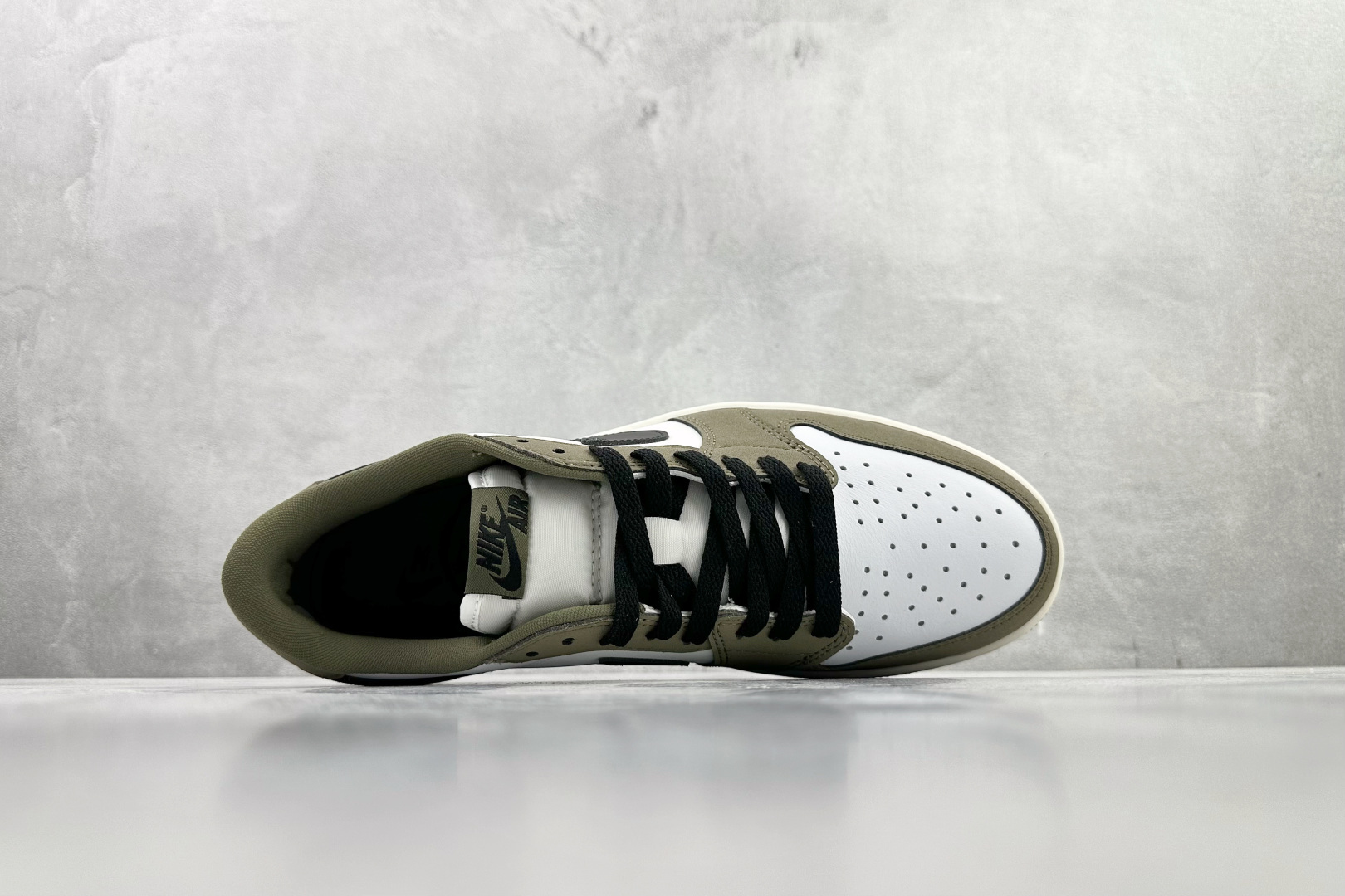 Jordan Air Jordan 1 Retro Low 橄榄绿 HQ6998-200-Top High Quatity Cheap Sneakers Fashion Clothing Clothes Bags handbags Shoes of all Brand wholesale With The best Quality And Beautiful Price from China Factory Chinese suppliers wholesaler seller Jordan Air Jordan 1 Retro Low 橄榄绿 HQ6998-200