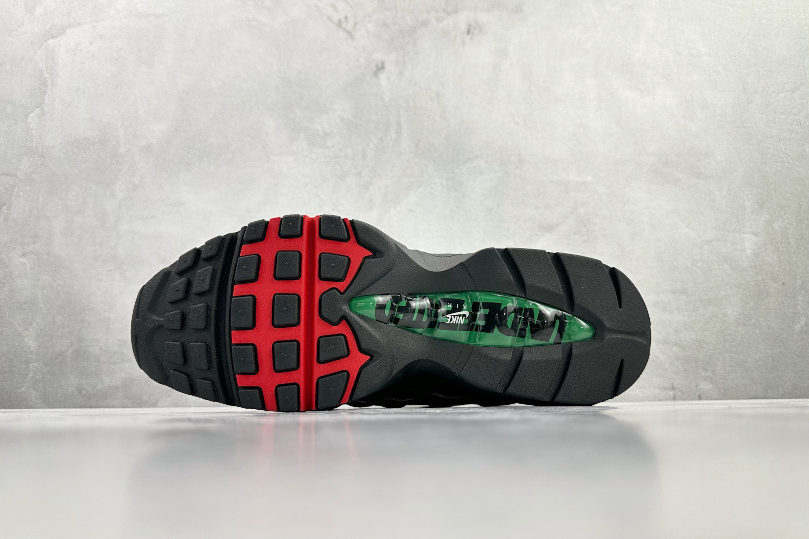 完美复刻 UNDEFEATED x Nike Air Max 95 黑红 IB4453-001-Top High Quatity Cheap Sneakers Fashion Clothing Clothes Bags handbags Shoes of all Brand wholesale With The best Quality And Beautiful Price from China Factory Chinese suppliers wholesaler seller 完美复刻 UNDEFEATED x Nike Air Max 95 黑红 IB4453-001