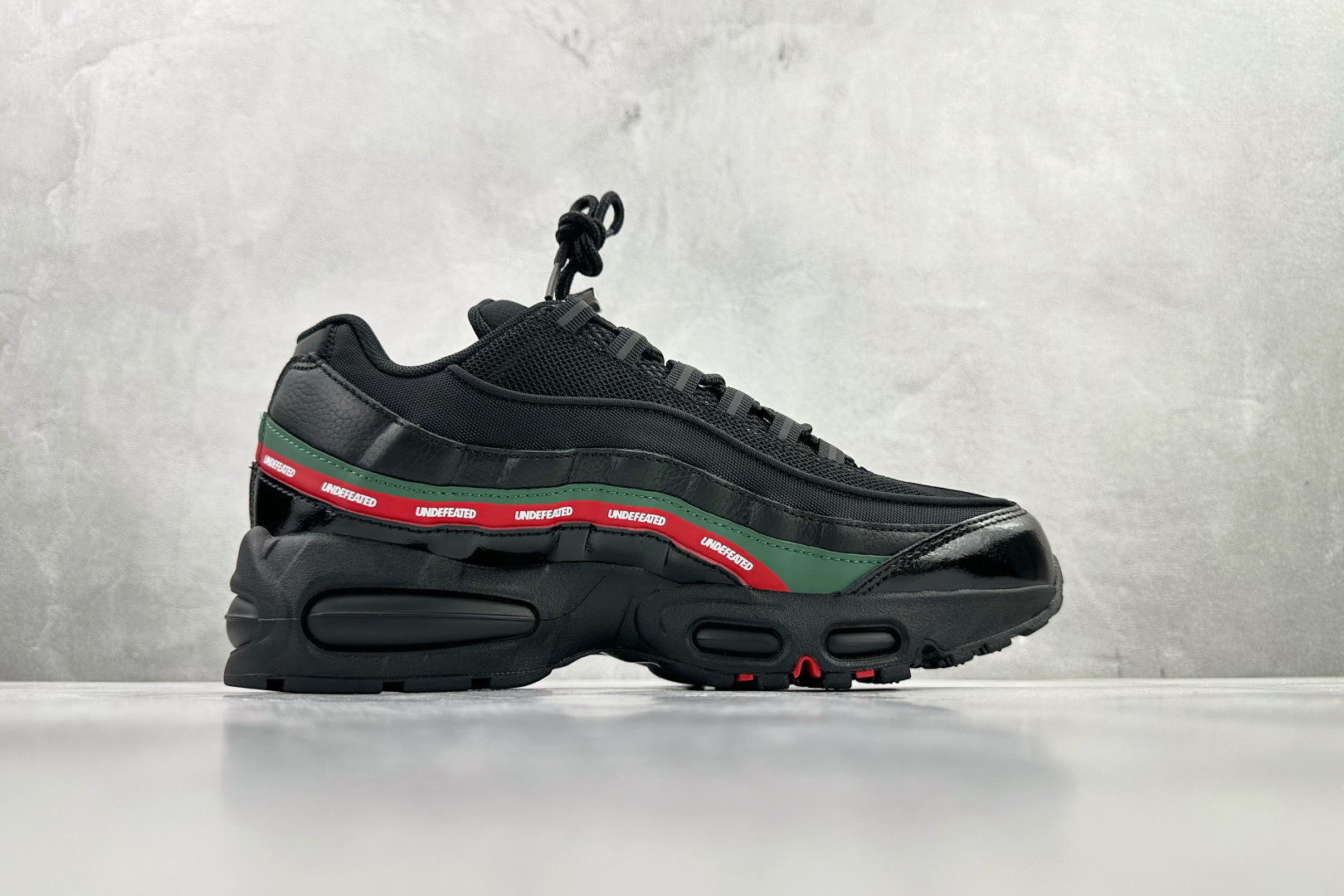 完美复刻 UNDEFEATED x Nike Air Max 95 黑红 IB4453-001-Top High Quatity Cheap Sneakers Fashion Clothing Clothes Bags handbags Shoes of all Brand wholesale With The best Quality And Beautiful Price from China Factory Chinese suppliers wholesaler seller 完美复刻 UNDEFEATED x Nike Air Max 95 黑红 IB4453-001
