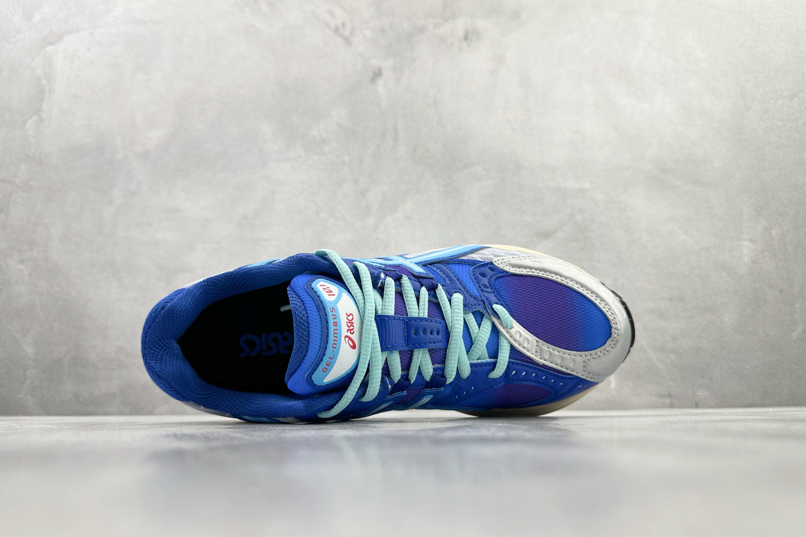 210 外贸订单 配色齐全 正确版本 完美还原 KITH x MARVEL x ASICS GEL-Nimbus 10.1 vs Capcom Mega Man 蓝色 MVC012398-Chinese UA Cheap High Quatity Brand Clothes Bags handbags Sneakers wholesale wholesaler seller from China Factory suppliers Fashion Clothing Shoes best Quality Beautiful Price 210 外贸订单 配色齐全 正确版本 完美还原 KITH x MARVEL x ASICS GEL-Nimbus 10.1 vs Capcom Mega Man 蓝色 MVC012398