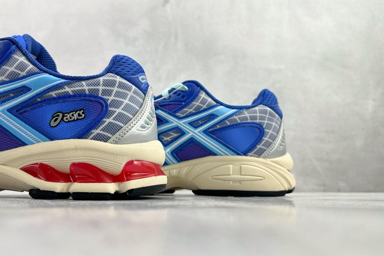 210 外贸订单 配色齐全 正确版本 完美还原 KITH x MARVEL x ASICS GEL-Nimbus 10.1 vs Capcom Mega Man 蓝色 MVC012398-Chinese UA Cheap High Quatity Brand Clothes Bags handbags Sneakers wholesale wholesaler seller from China Factory suppliers Fashion Clothing Shoes best Quality Beautiful Price 210 外贸订单 配色齐全 正确版本 完美还原 KITH x MARVEL x ASICS GEL-Nimbus 10.1 vs Capcom Mega Man 蓝色 MVC012398