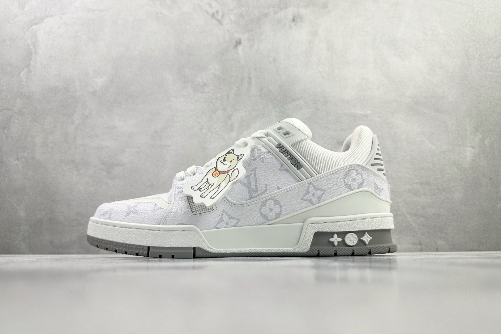 430 顶级代购品质独立私人订单 LOUIS VUITTON Trainer Visionary Journey 首尔限定 小狗吊牌 珍岛犬 白色 1AJAX7-Chinese UA Cheap High Quatity Brand Clothes Bags handbags Sneakers wholesale wholesaler seller from China Factory suppliers Fashion Clothing Shoes best Quality Beautiful Price 430 顶级代购品质独立私人订单 LOUIS VUITTON Trainer Visionary Journey 首尔限定 小狗吊牌 珍岛犬 白色 1AJAX7