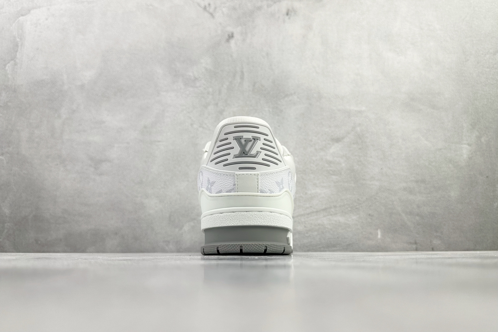 430 顶级代购品质独立私人订单 LOUIS VUITTON Trainer Visionary Journey 首尔限定 小狗吊牌 珍岛犬 白色 1AJAX7-Chinese UA Cheap High Quatity Brand Clothes Bags handbags Sneakers wholesale wholesaler seller from China Factory suppliers Fashion Clothing Shoes best Quality Beautiful Price 430 顶级代购品质独立私人订单 LOUIS VUITTON Trainer Visionary Journey 首尔限定 小狗吊牌 珍岛犬 白色 1AJAX7