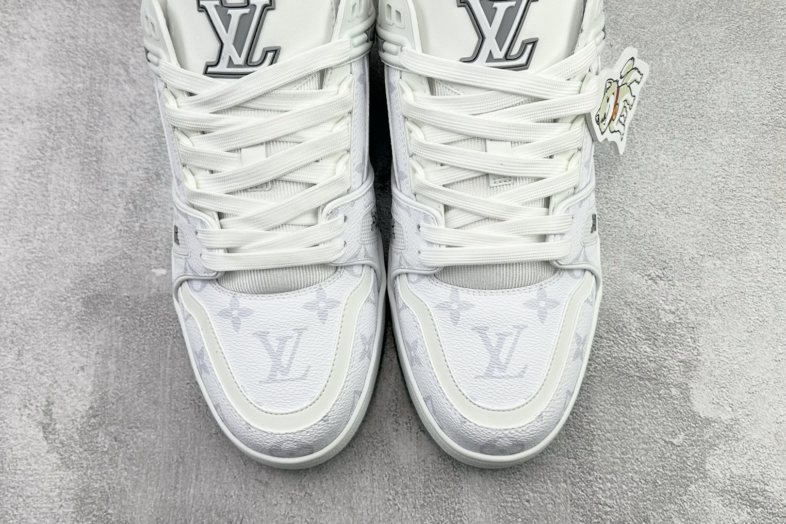430 顶级代购品质独立私人订单 LOUIS VUITTON Trainer Visionary Journey 首尔限定 小狗吊牌 珍岛犬 白色 1AJAX7-Chinese UA Cheap High Quatity Brand Clothes Bags handbags Sneakers wholesale wholesaler seller from China Factory suppliers Fashion Clothing Shoes best Quality Beautiful Price 430 顶级代购品质独立私人订单 LOUIS VUITTON Trainer Visionary Journey 首尔限定 小狗吊牌 珍岛犬 白色 1AJAX7