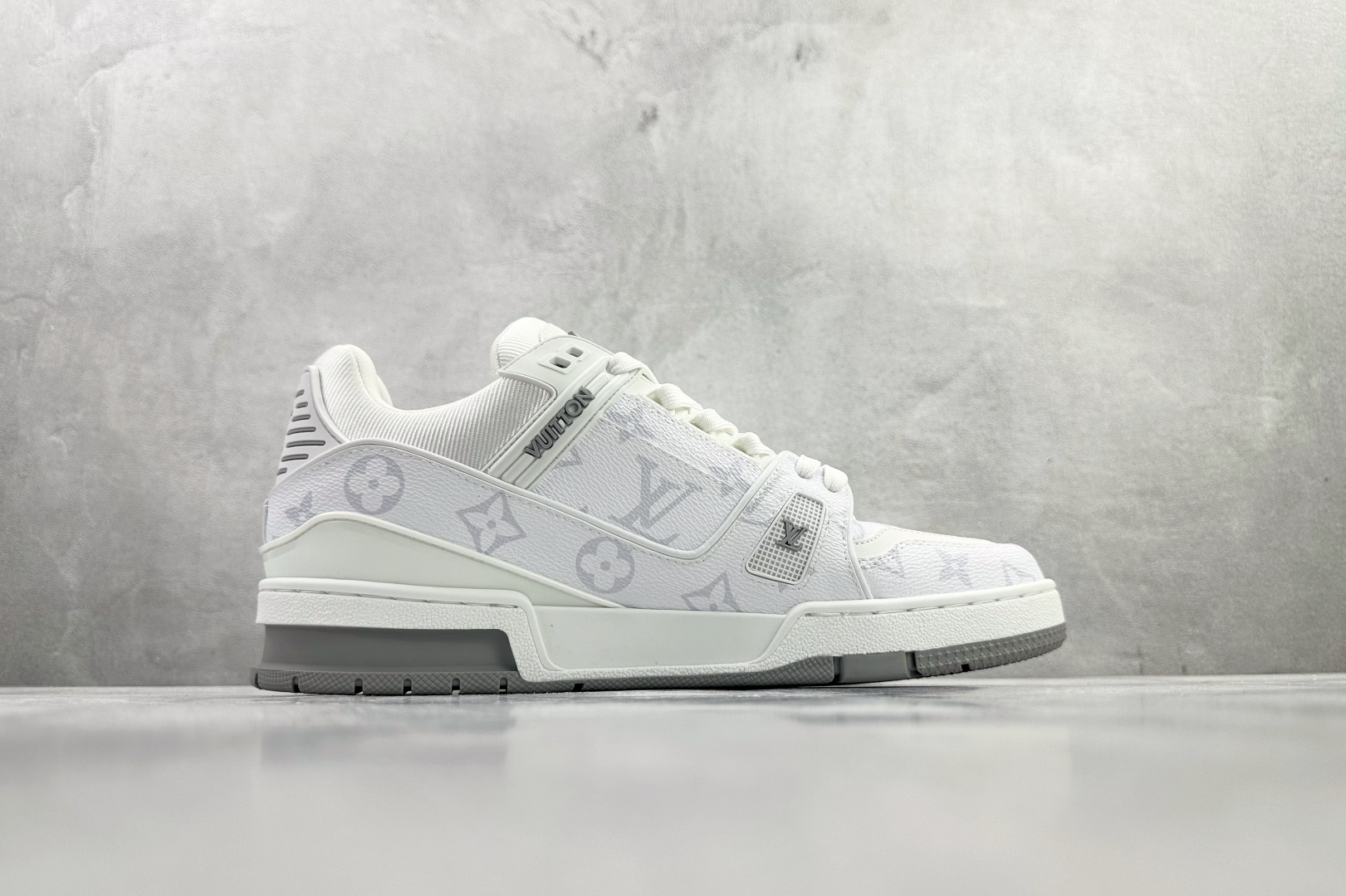 430 顶级代购品质独立私人订单 LOUIS VUITTON Trainer Visionary Journey 首尔限定 小狗吊牌 珍岛犬 白色 1AJAX7-Chinese UA Cheap High Quatity Brand Clothes Bags handbags Sneakers wholesale wholesaler seller from China Factory suppliers Fashion Clothing Shoes best Quality Beautiful Price 430 顶级代购品质独立私人订单 LOUIS VUITTON Trainer Visionary Journey 首尔限定 小狗吊牌 珍岛犬 白色 1AJAX7