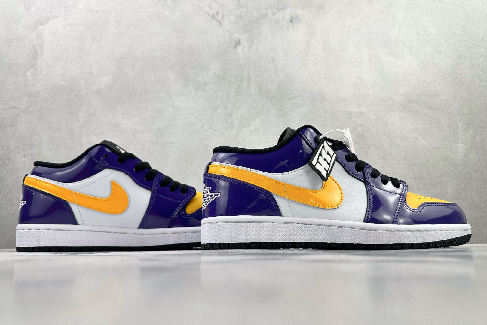 Jordan Air Jordan 1 SE 紫色 IQ9389-547-Top High Quatity Cheap Sneakers Fashion Clothing Clothes Bags handbags Shoes of all Brand wholesale With The best Quality And Beautiful Price from China Factory Chinese suppliers wholesaler seller Jordan Air Jordan 1 SE 紫色 IQ9389-547