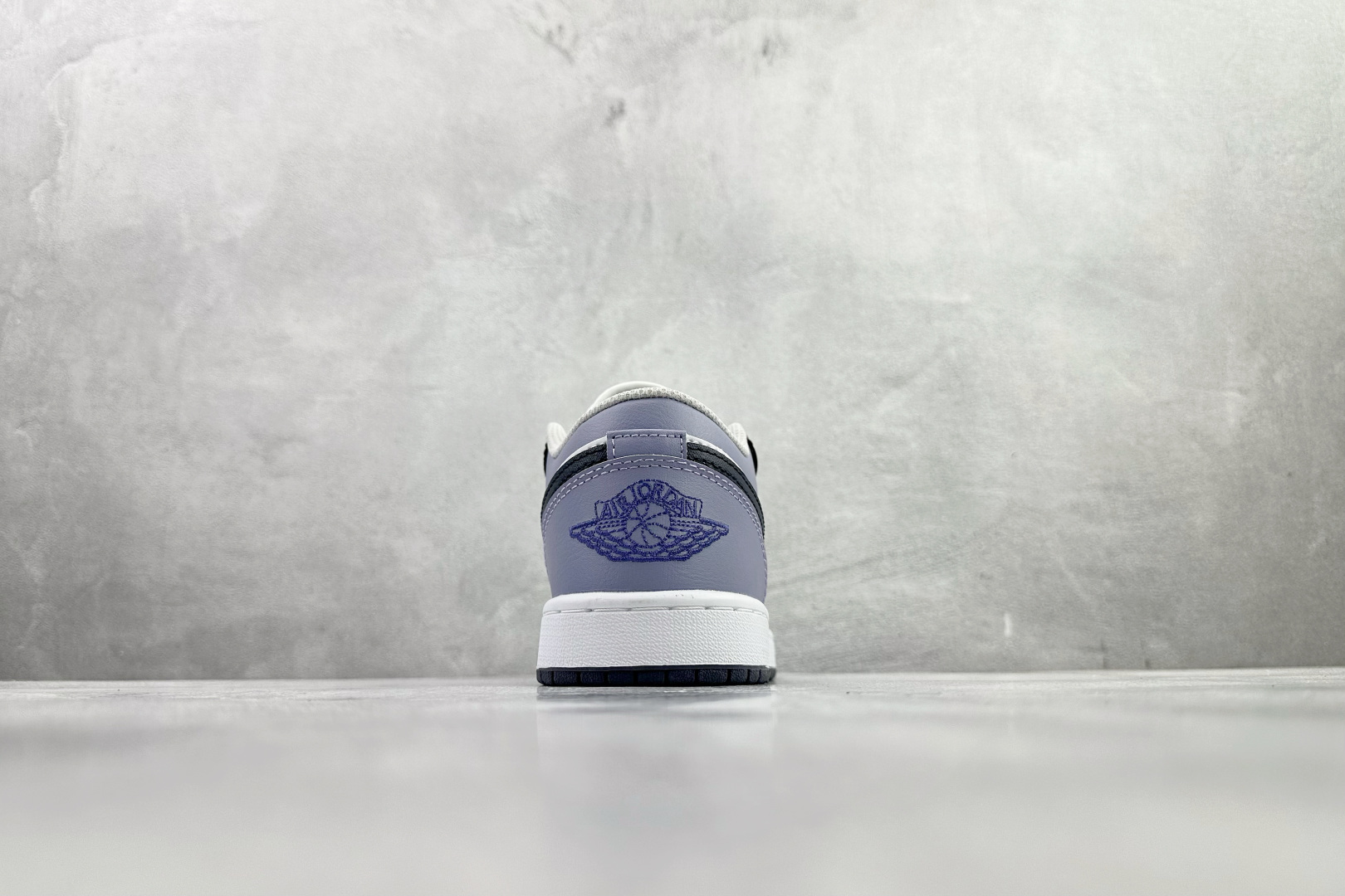 Jordan Air Jordan 1 Low 紫白色 553558-145-Top High Quatity Cheap Sneakers Fashion Clothing Clothes Bags handbags Shoes of all Brand wholesale With The best Quality And Beautiful Price from China Factory Chinese suppliers wholesaler seller Jordan Air Jordan 1 Low 紫白色 553558-145