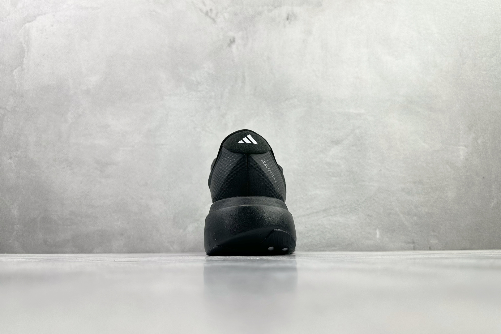adidas Adizero Evo SL 黑白 KJ3595