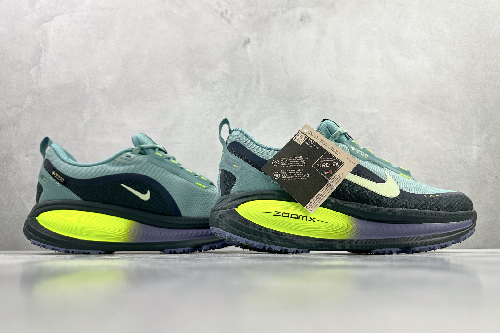 200 东南亚订单 Nike Vomero 18 GORE-TEX 海藻绿 HQ7001-300