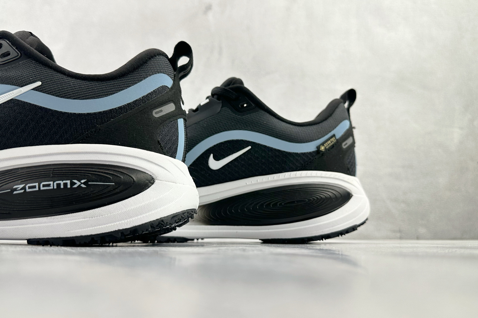 东南亚订单 Nike Vomero 18 GORE-TEX 墨绿 HQ7002-002