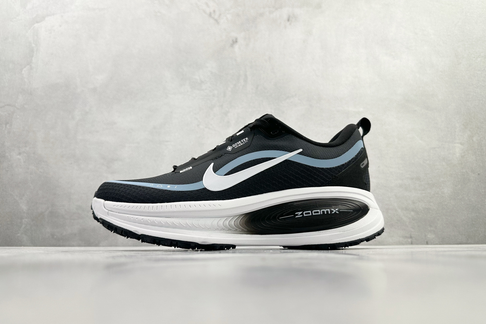 东南亚订单 Nike Vomero 18 GORE-TEX 墨绿 HQ7002-002